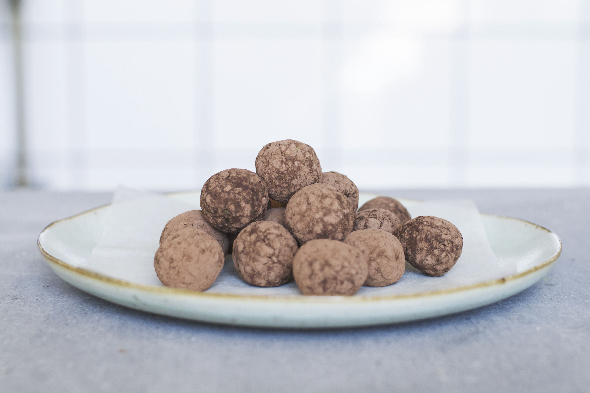 Baobab superballs with raw cocoa and matcha